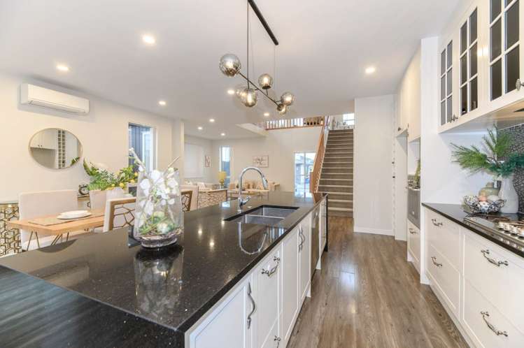 39 Remuremu Street Long Bay_20