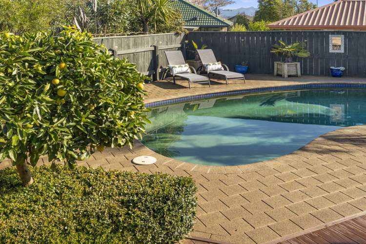 4 Gershwin Grove Stoke_22