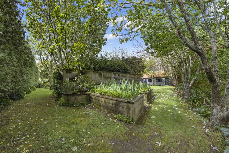 196 Athlone Drive Cambridge_25