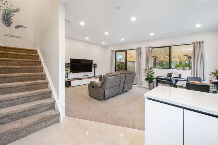 11 Kaimai Avenue Massey_17