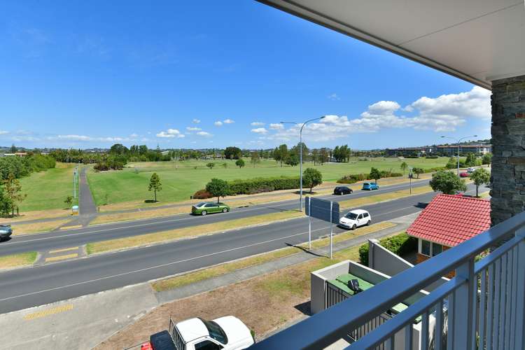 312/252 Centreway Road Orewa_13