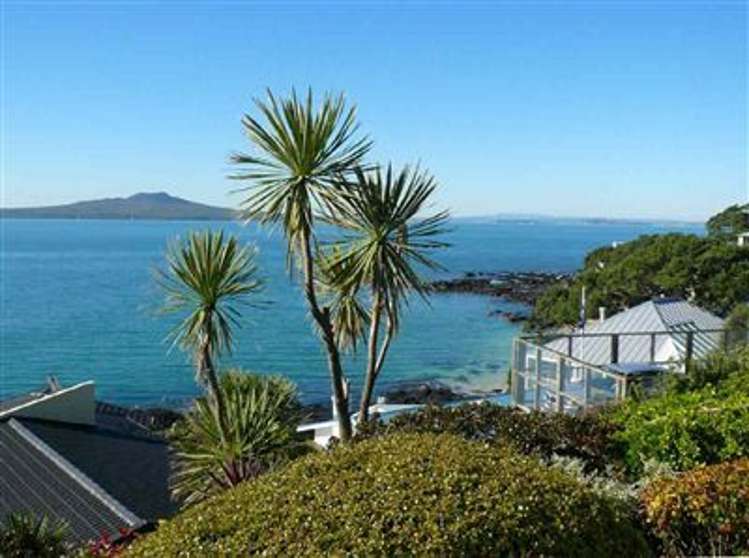 3/241 Hurstmere Road Takapuna_12
