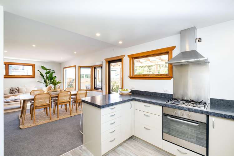 2 Gow Avenue Haumoana_2
