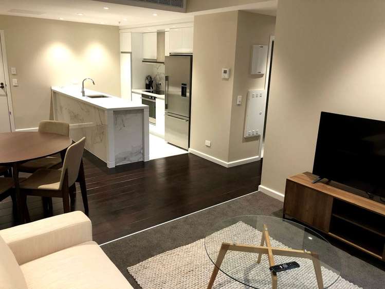 210/47 Beach Road Auckland Central_5