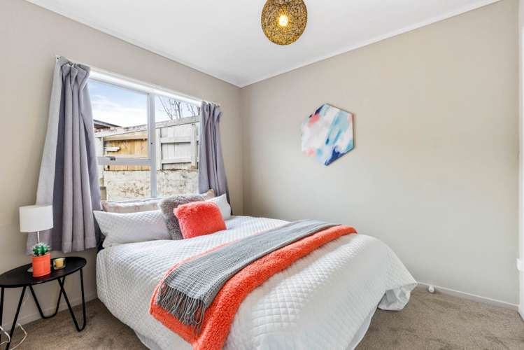 1/61a Strid Road Te Atatu South_10