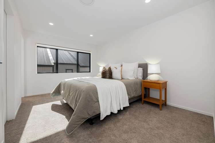 31 Meadowridge Drive Flat Bush_18