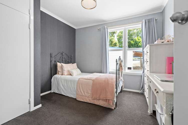 4 Sutton Crescent Hillcrest_12