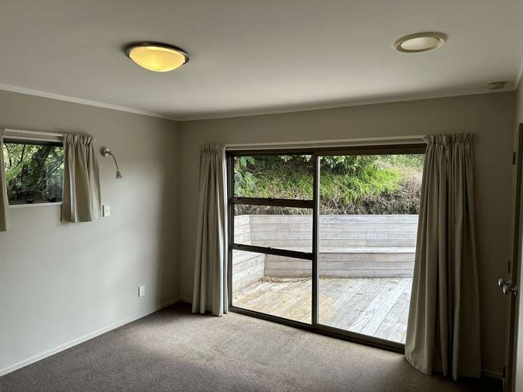 168 Scenic Drive Titirangi_10