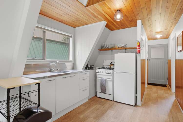 5 and 11 Mulberry Grove Road Great Barrier Island_5