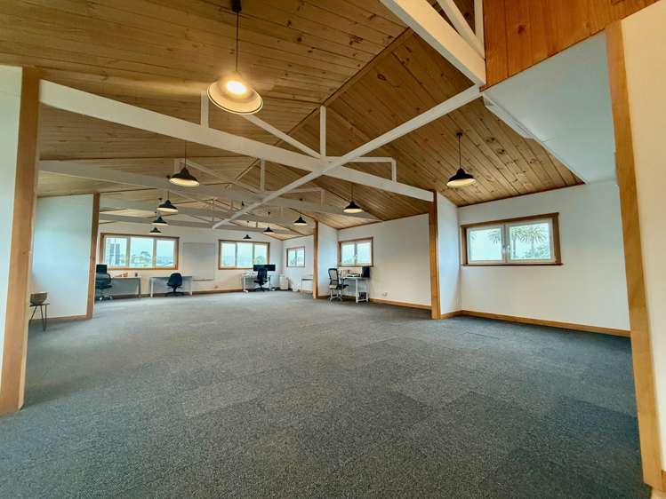 20 Bow Street Raglan_14