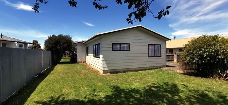 15 Fraser-Collin Crescent Dannevirke_13