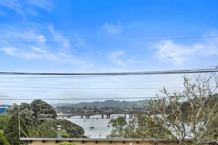 15 Rambler Crescent Beach Haven_18