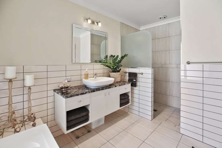 303 River Road Ngatea_15