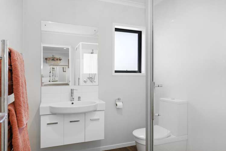 16A Sunstone Crescent Brown Owl_14