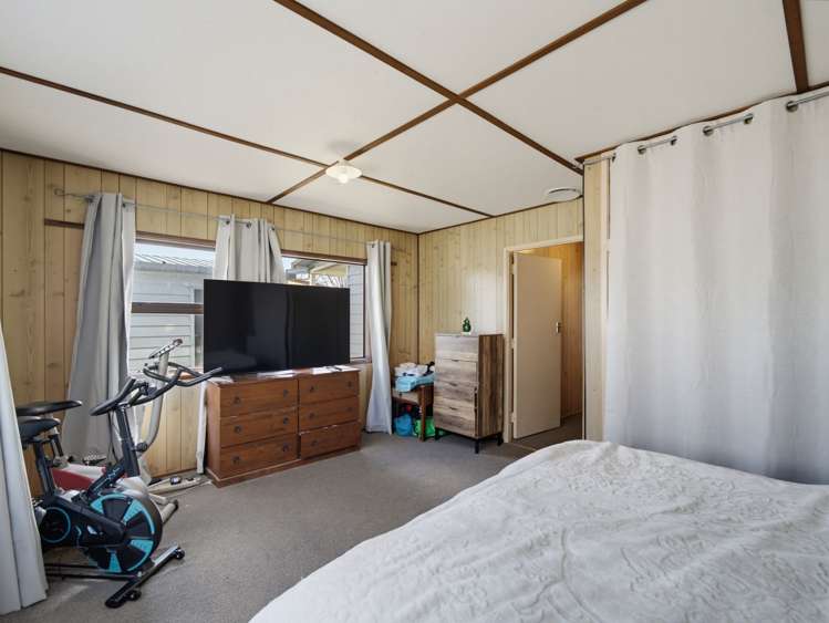 11 Oban Street Flaxmere_10