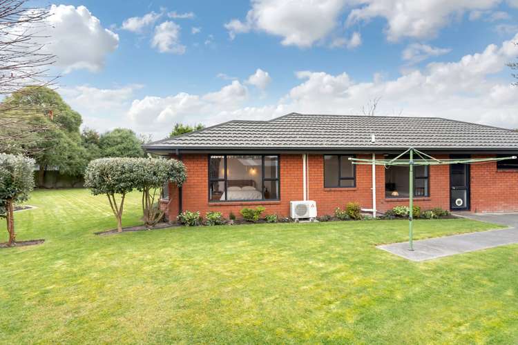 32 Taranaki Drive Woodend_19