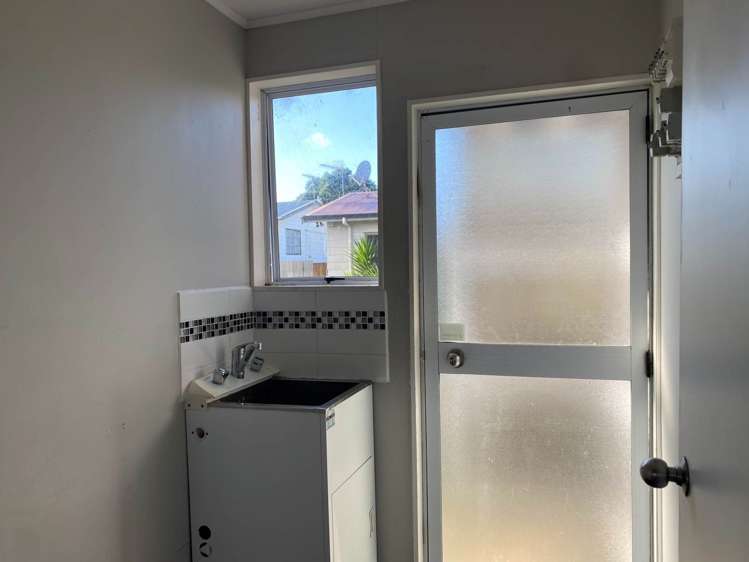 1/3 Etherton Drive Manurewa_10