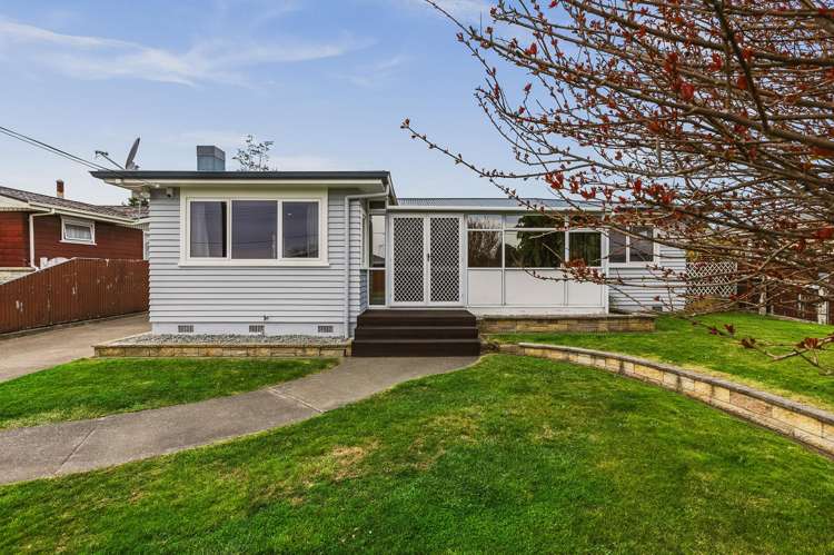 72 Harold Holt Avenue Onekawa_14
