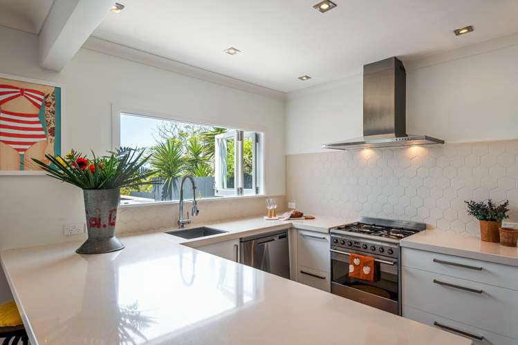 1/32a Howard Road Northcote_8