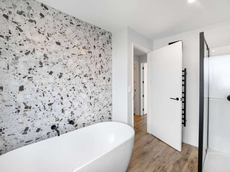 3 Wakeman Drive Lincoln_17