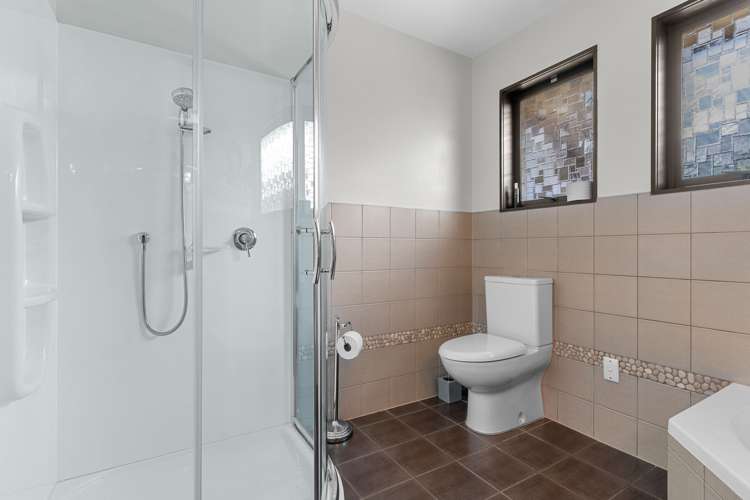 5 Skelton Crescent Paparoa_19