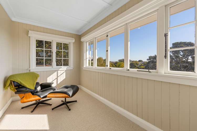 26 Baring Terrace Strandon_19