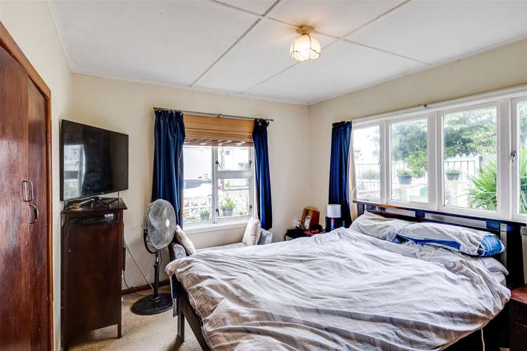 1/11 Meeanee Quay Westshore_5