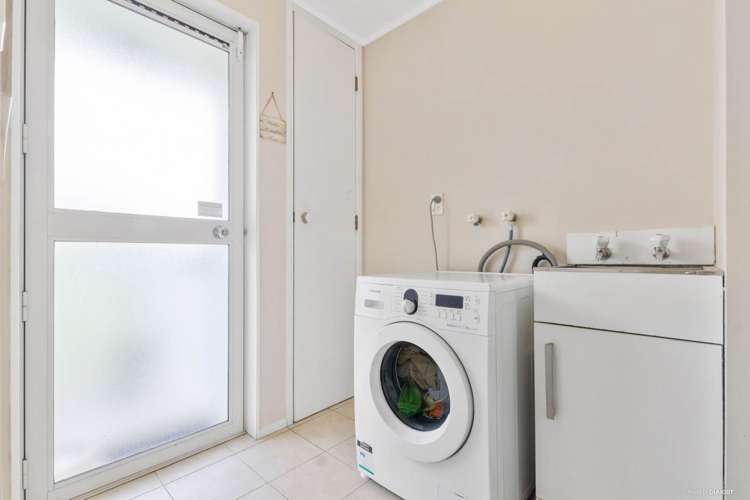 21 Glen Close Glen Eden_8