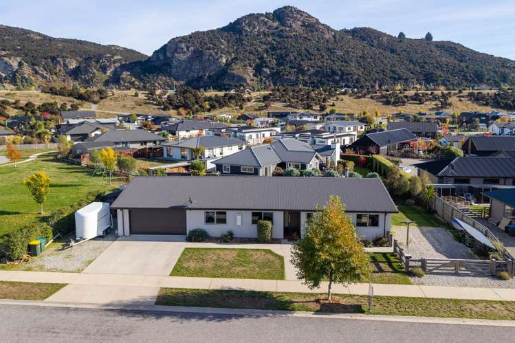 4 Kingfisher Crescent Albert Town_24