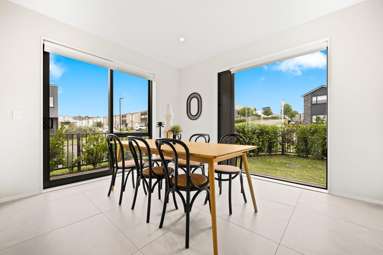 38 Roundel Crescent_3