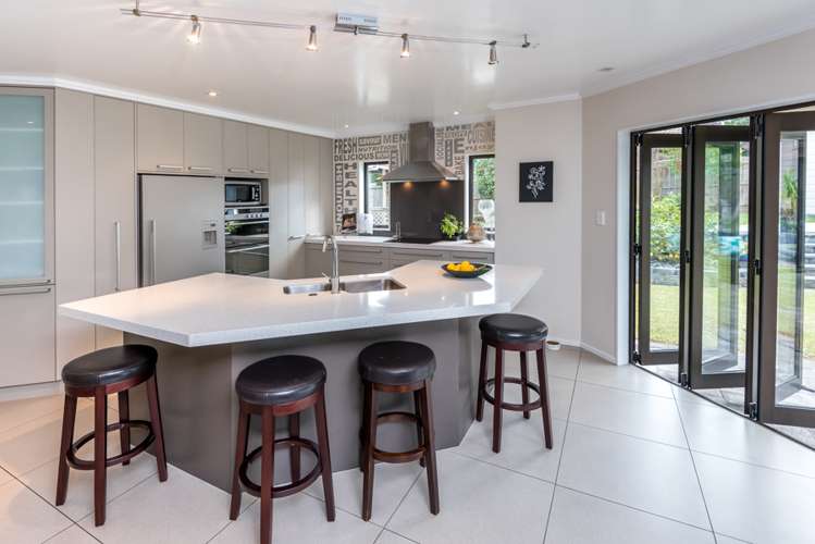 11 Woodview Rise Botany Downs_6