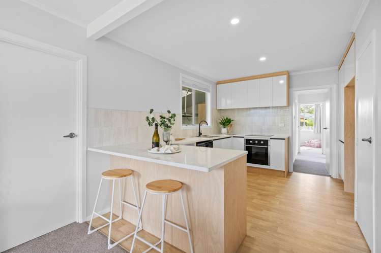 16 Rhonda Avenue Deanwell_1