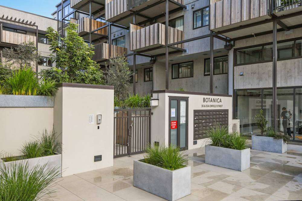 30A ENFIELD ST2