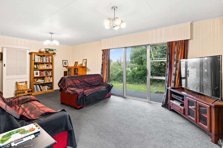 8 Boundary Road Featherston_11