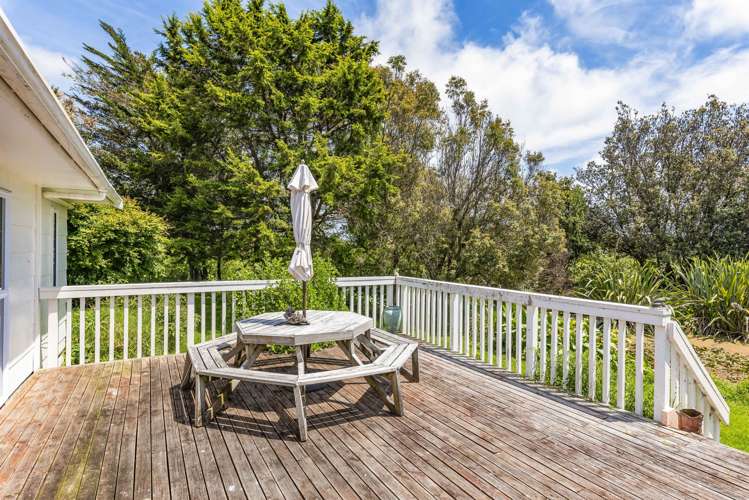 93B Pukenamu Road Te Horo_13