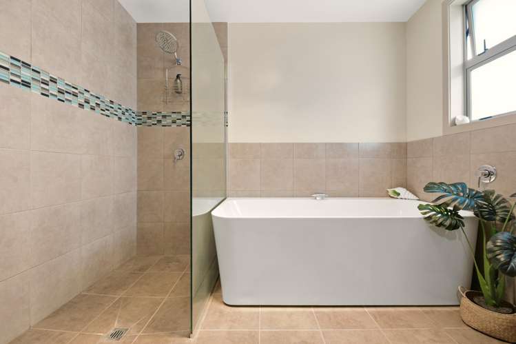 15 Devoy Drive Owhata_24