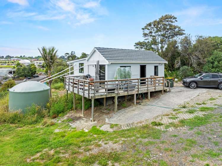 1201 East Coast Road Redvale_1