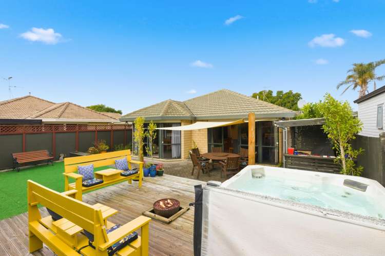 35 Ocean Crest Papamoa_19