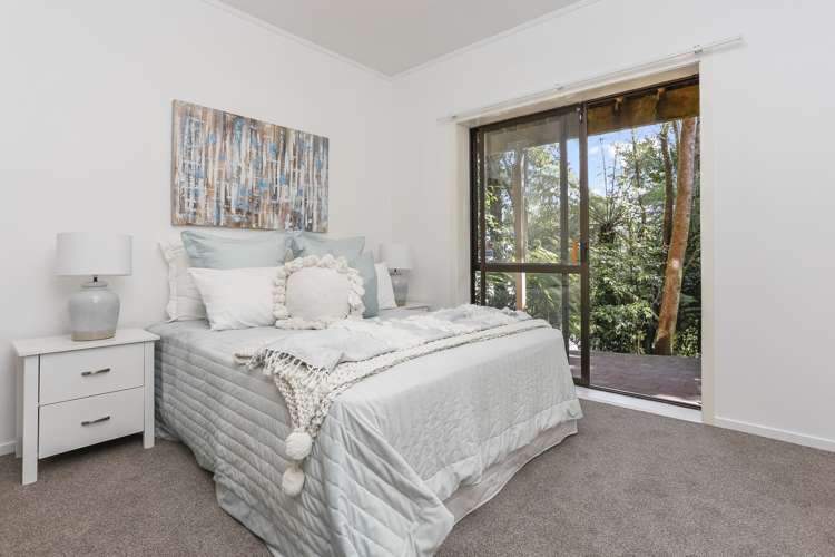 61 Woodfern Crescent Titirangi_21