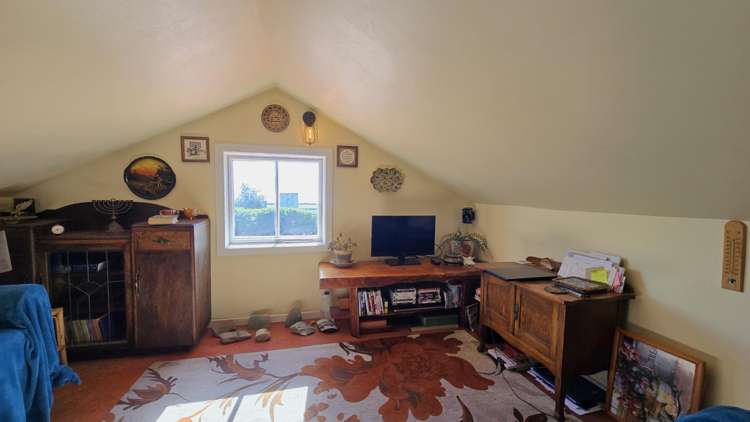 75 Revell Street Hokitika_36