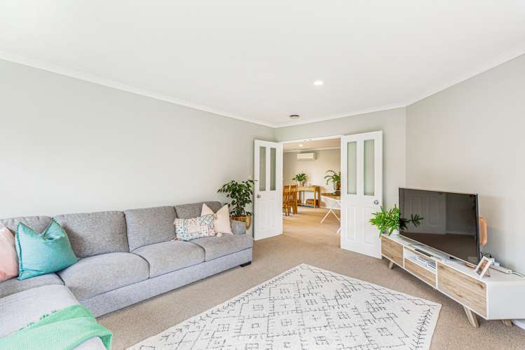 56 Rivervale Grove Stanmore Bay_4