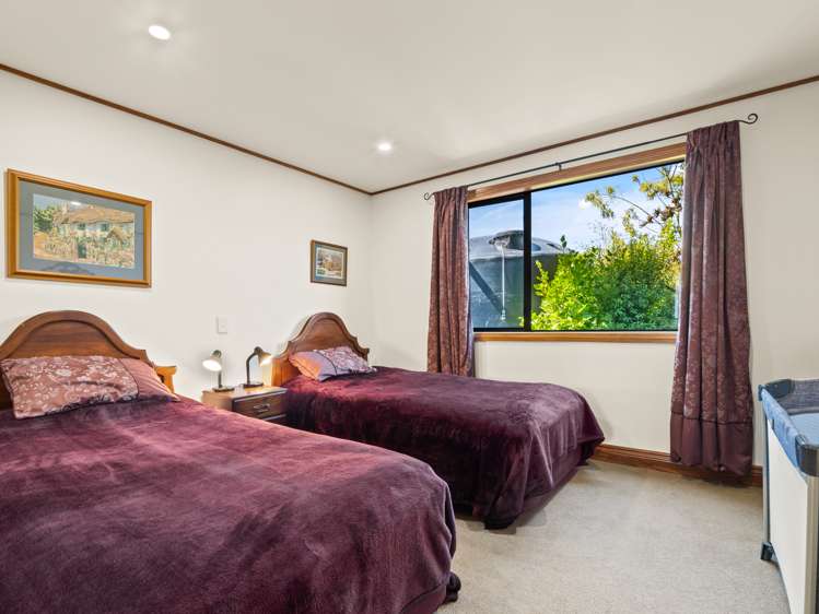 6 Frances Street Taieri Mouth_12