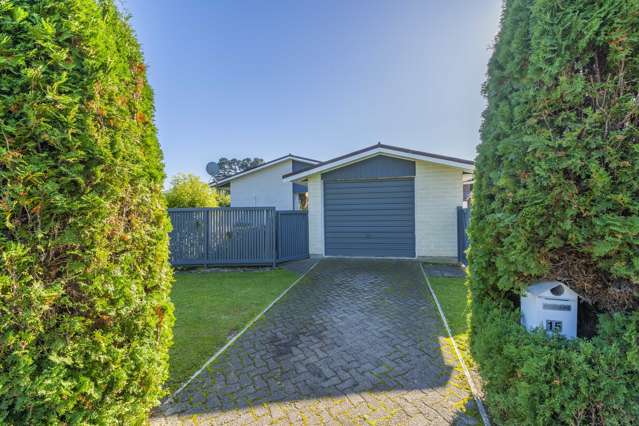 15 Rosebank Grove Waikanae_1