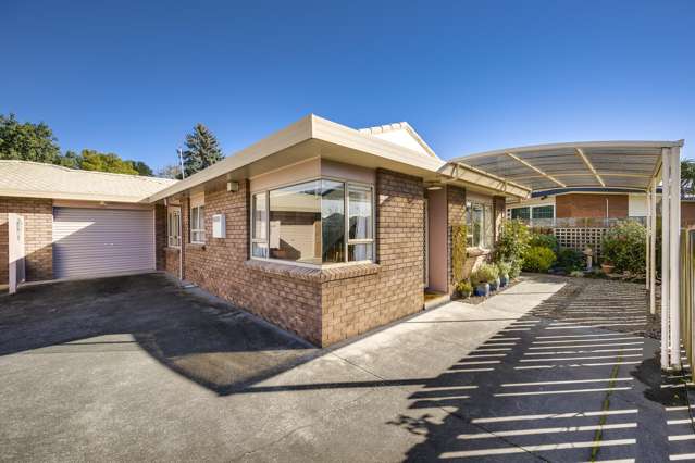 Top Taradale Townhouse