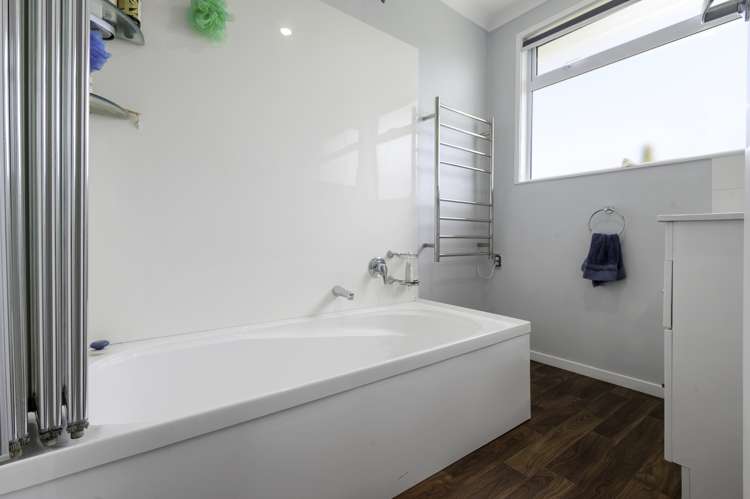 106 Saxbys Road Deanwell_10