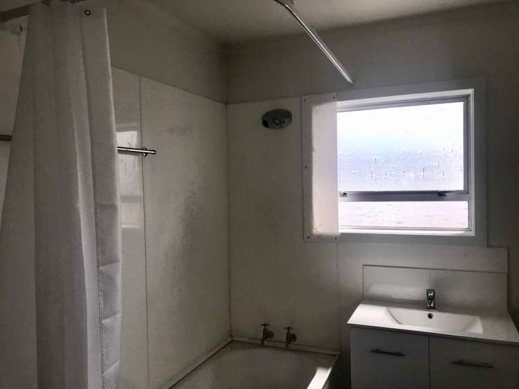 243 Henderson Valley Road Henderson_7