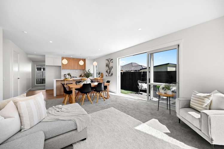 45 Maanihi Drive Rototuna North_7