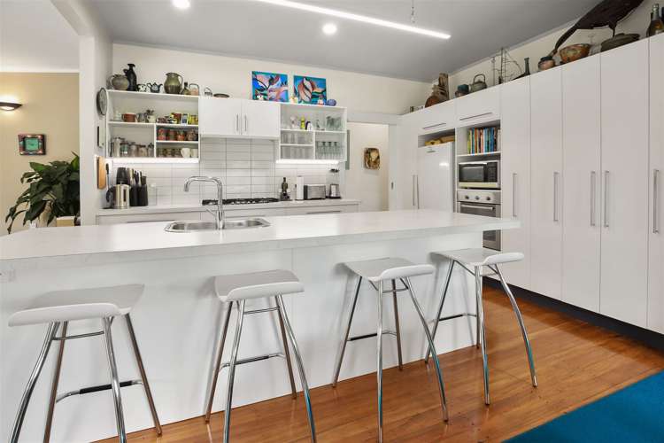 100 The Terrace Thames_6