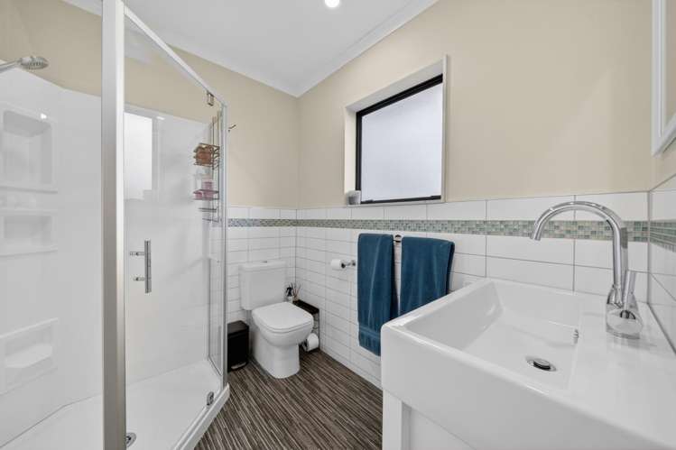 270A High Street South Carterton_14