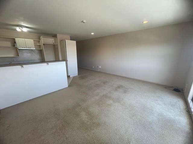 7/5 Cook Street Howick_1